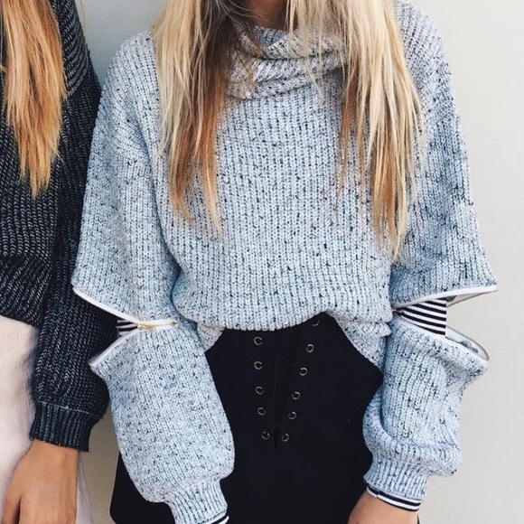 LF Zipper Sweater - Picture 8 of 10